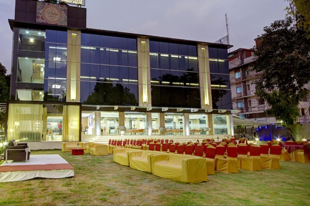 The Palm Spring A Boutique Hotel Naraina New Delhi Exterior photo